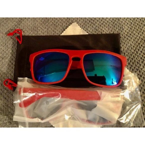 New Quiksilver Sunglass Set - Picture 3 of 4
